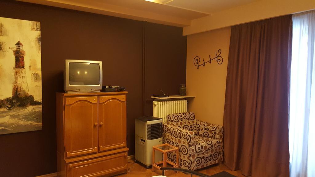 Hospitality Centrum- River บูคาเรสต์ ภายนอก รูปภาพ
