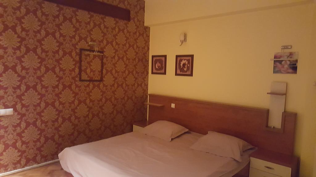 Hospitality Centrum- River บูคาเรสต์ ภายนอก รูปภาพ